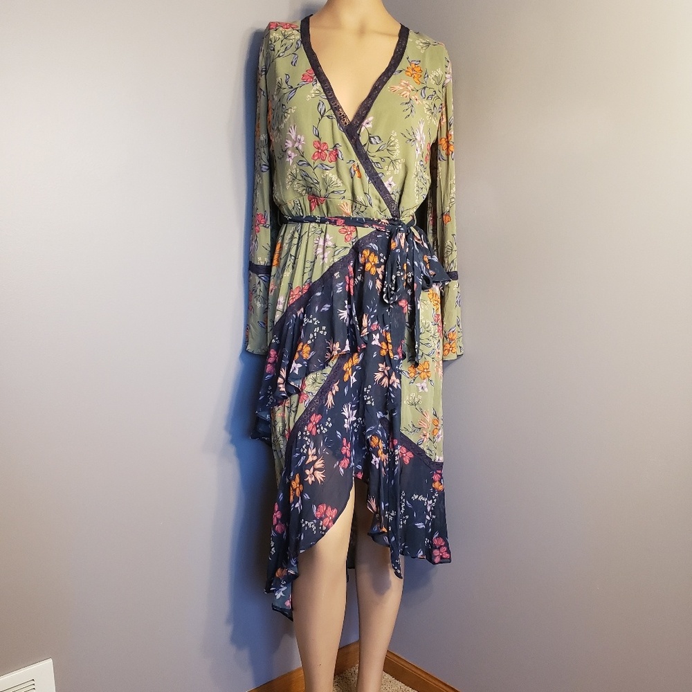Beautiful Love Sam dress